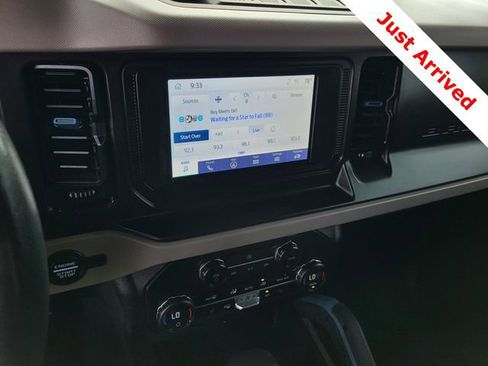 Used 2023 Ford Bronco Wildtrak AWD/4WD image 9