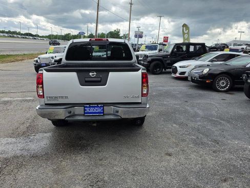 Used 2019 Nissan Frontier SV AWD/4WD image 4