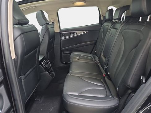 Used 2023 Lincoln Nautilus Reserve w/ Equipment Group 201A image 11