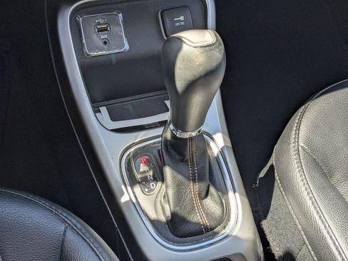 Used 2019 Jeep Compass Latitude w/ Popular Equipment Group image 12