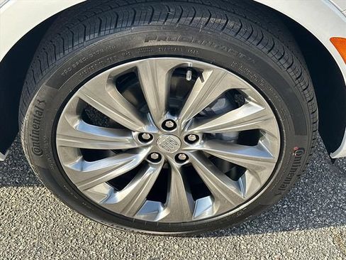 Used 2026 Buick Envista Avenir FWD image 13