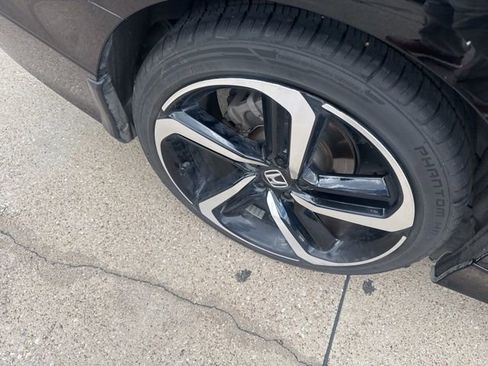 Used 2020 Honda Accord Sport image 3