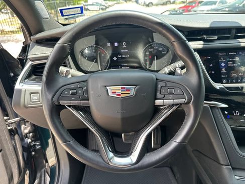 Used 2025 Cadillac XT6 Sport w/ Technology Package AWD/4WD image 23