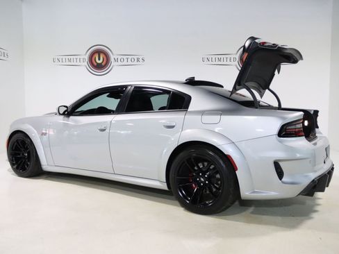 Used 2020 Dodge Charger Scat Pack RWD image 36