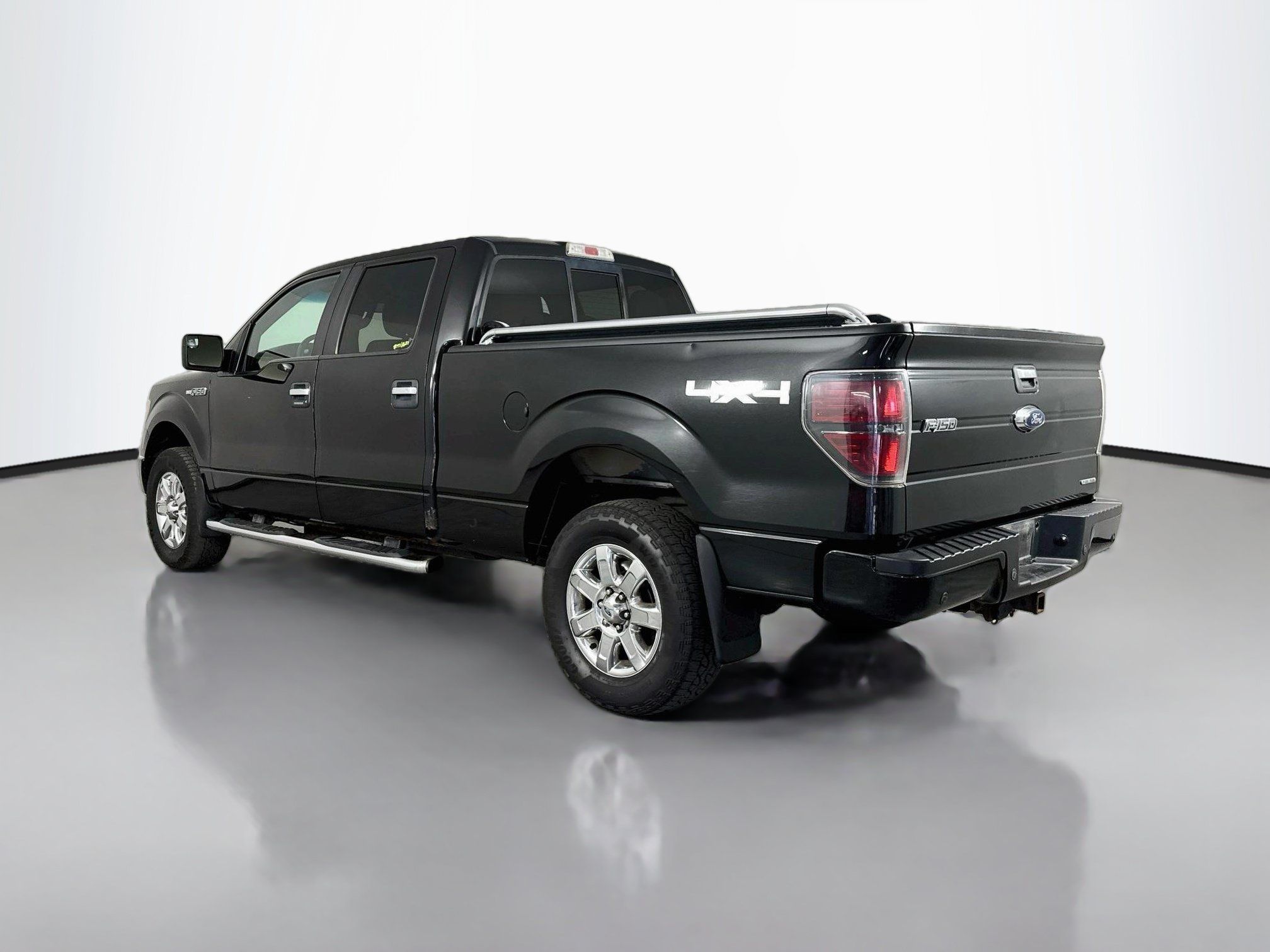 Used 2014 Ford F150 XLT w/ Equipment Group 302A Luxury AWD/4WD image 5