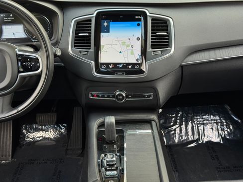 Used 2020 Volvo XC90 T8 Momentum w/ Protection Package Premier AWD/4WD image 24