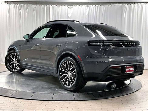 New 2025 Porsche Macan 4 Electric image 3