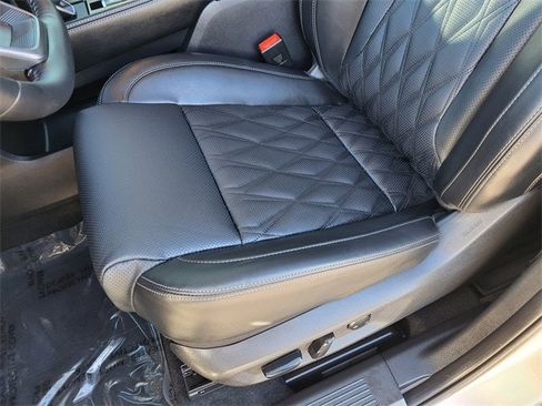 Certified 2025 Nissan Rogue Platinum w/ Platinum Premium Package image 24