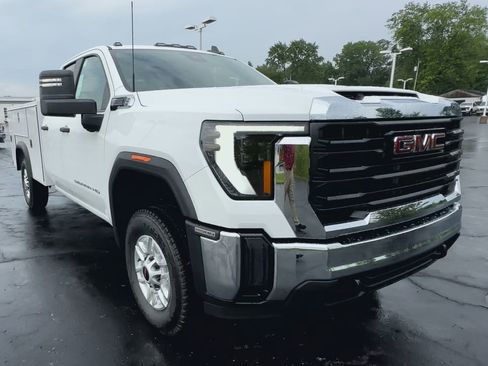 New 2025 GMC Sierra 2500 Pro w/ Convenience Package image 2
