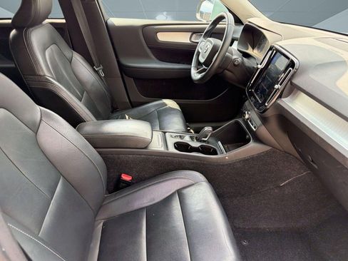 Used 2019 Volvo XC40 T5 Momentum AWD/4WD image 20