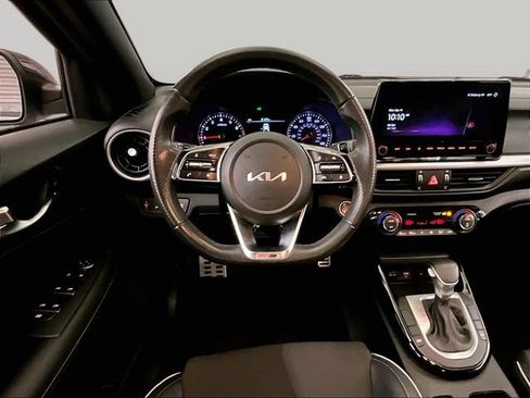 Used 2023 Kia Forte GT-Line w/ GT-Line Technology Package FWD image 5