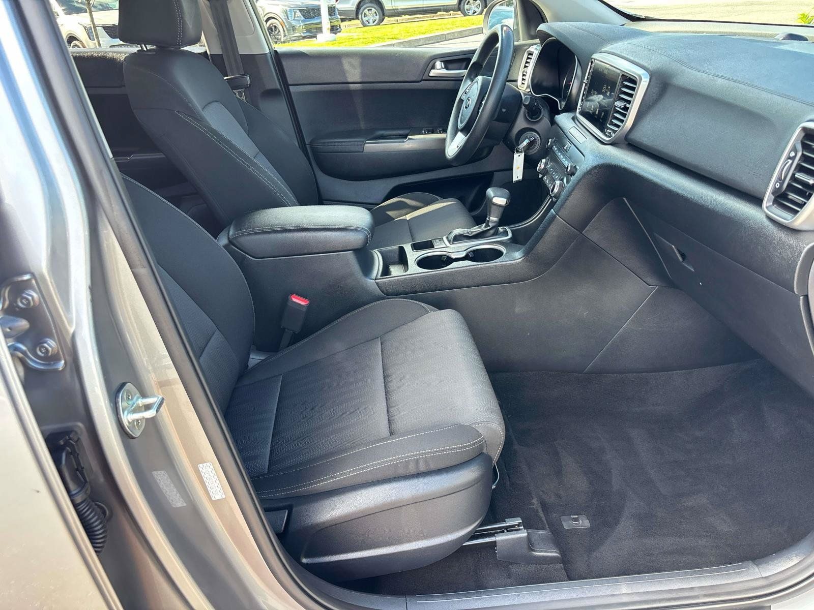 Used 2022 Kia Sportage LX FWD image 16
