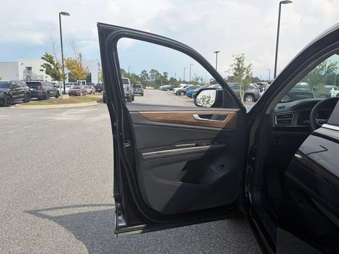 Used 2024 Volkswagen Atlas SE FWD image 67