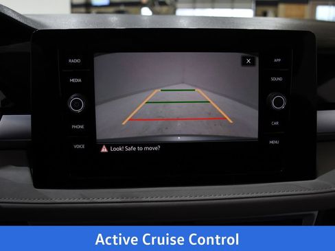 New 2026 Volkswagen Taos SE AWD/4WD image 18