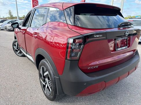 Certified 2025 Nissan Kicks SV image 7
