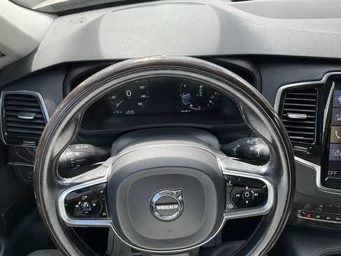 Used 2016 Volvo XC90 T6 Momentum AWD/4WD image 26
