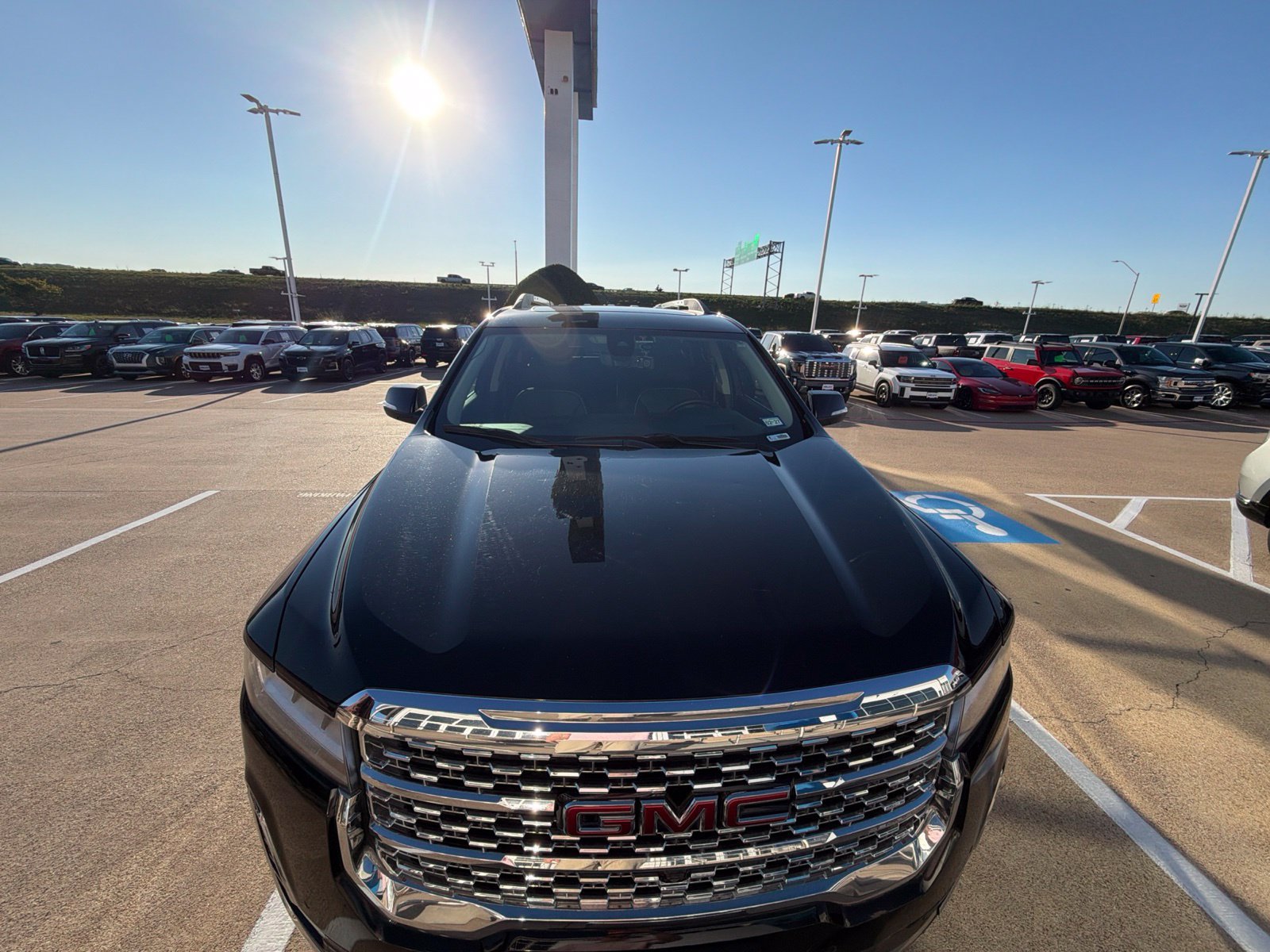 Used 2023 GMC Acadia Denali w/ Black Diamond Edition FWD image 24