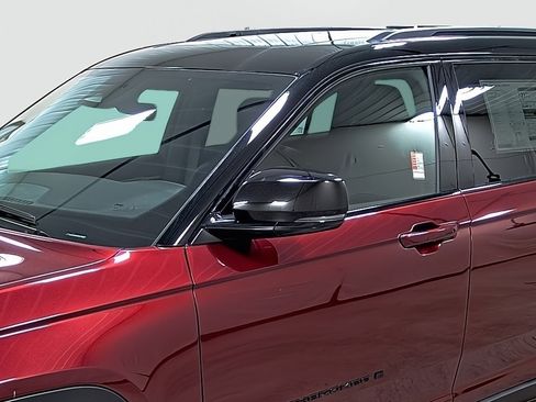 New 2025 Jeep Grand Cherokee L Limited image 8