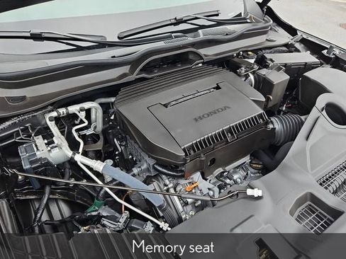 Used 2025 Honda Pilot Touring image 33