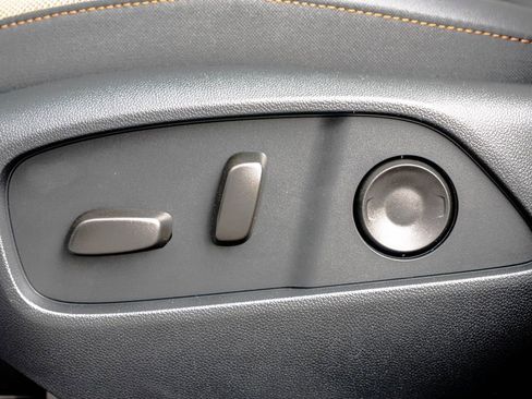 New 2026 Chevrolet Equinox ACTIV AWD/4WD image 20