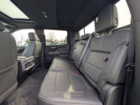 Used 2022 Chevrolet Silverado 1500 High Country image 37