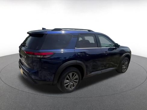 Used 2025 Nissan Pathfinder SV FWD image 14