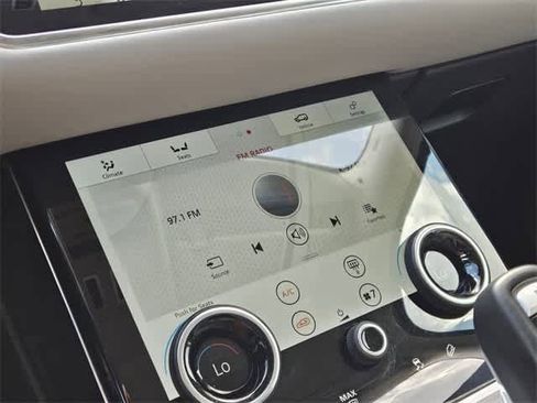 Used 2020 Land Rover Range Rover Evoque SE image 34