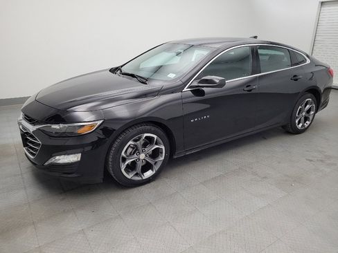 Used 2024 Chevrolet Malibu LT image 2