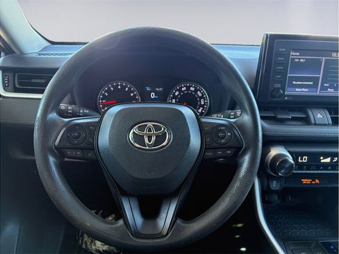 Used 2021 Toyota RAV4 XLE AWD/4WD image 8