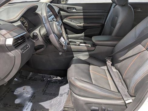 Used 2022 Nissan Altima 2.0 SR image 12