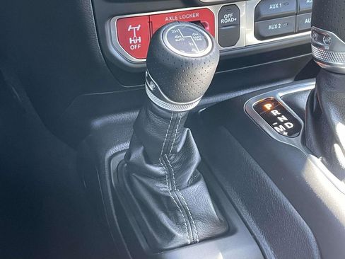 New 2025 Jeep Gladiator Mojave image 21