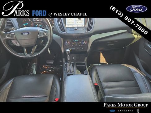 Certified 2017 Ford Escape SE w/ SE Leather Comfort Package image 9