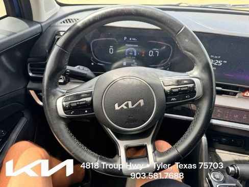 Certified 2024 Kia Sportage EX FWD image 18