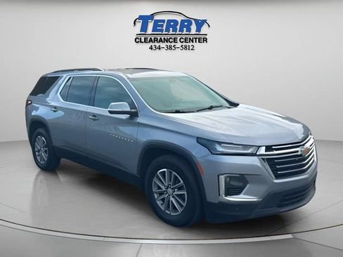 Used 2023 Chevrolet Traverse LT w/ LPO, Cargo Package AWD/4WD image 3