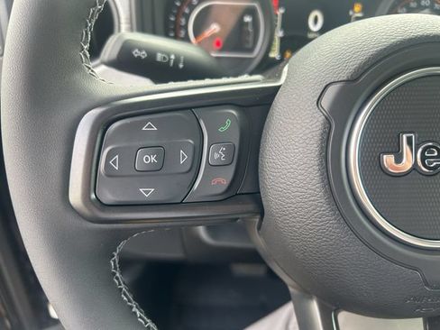 New 2026 Jeep Gladiator Sport AWD/4WD image 28