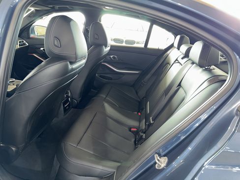 Used 2025 BMW 330i Sedan image 15