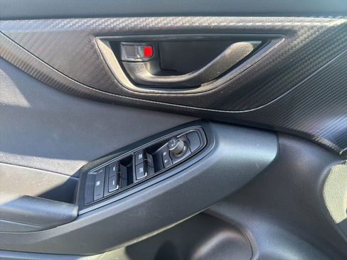 Used 2018 Subaru Crosstrek 2.0i Premium w/ Popular Package #3 image 12