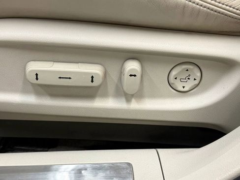 Used 2014 Acura RLX w/ Advance Package image 25