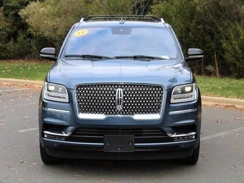 Used 2019 Lincoln Navigator L Reserve w/ Cargo Package AWD/4WD image 2