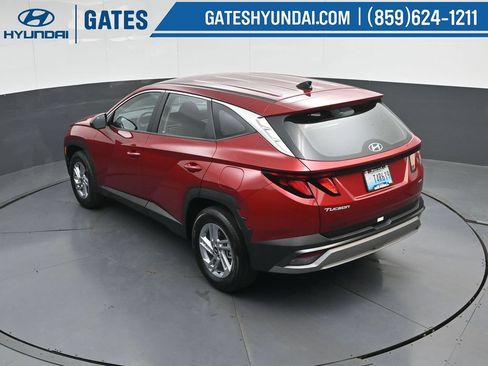 Used 2026 Hyundai Tucson SE AWD/4WD image 46