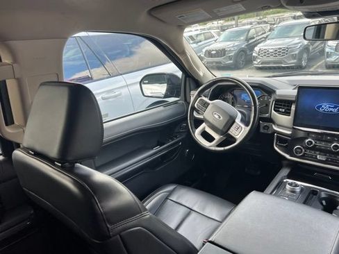 Used 2024 Ford Expedition XLT AWD/4WD image 18