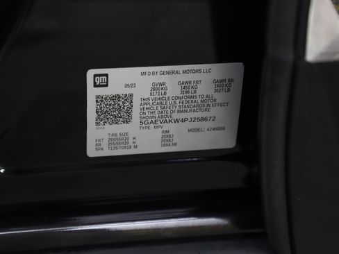 Used 2023 Buick Enclave Essence w/ Experience Buick Package image 24