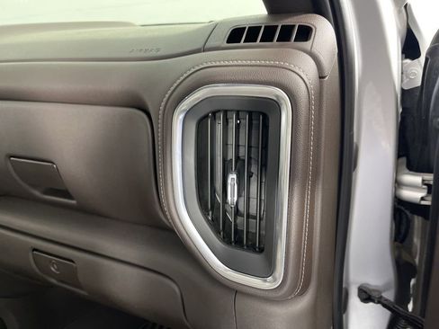 Used 2019 Chevrolet Silverado 1500 LTZ w/ LTZ Premium Package image 21