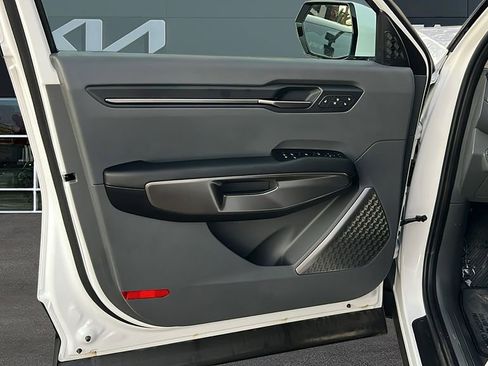 New 2026 Kia EV9 Wind AWD/4WD image 11