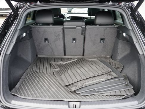 Used 2024 Audi Q4 e-tron Premium Plus w/ Premium Plus image 14