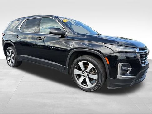 Used 2023 Chevrolet Traverse LT w/ LT Premium Package AWD/4WD image 9