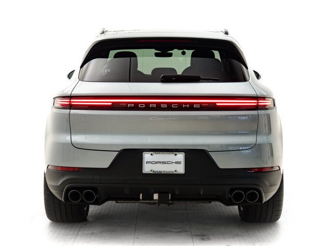 Certified 2026 Porsche Cayenne AWD/4WD image 31