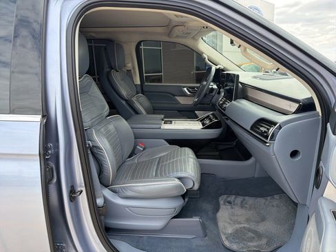 Used 2023 Lincoln Navigator L Black Label AWD/4WD image 30