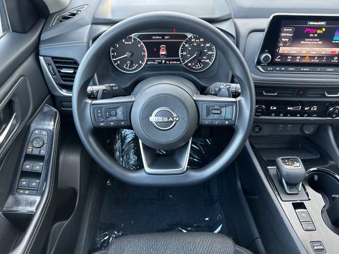 Certified 2024 Nissan Rogue SV image 16