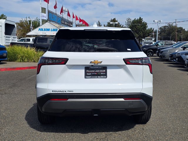 Used 2025 Chevrolet Equinox LT AWD/4WD image 5